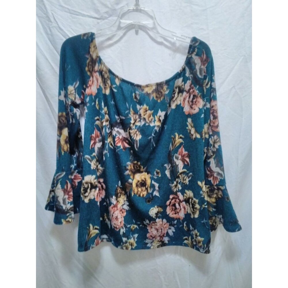 Fantastic Fawn Green Floral Sweater Elastic Bell Sleeves Womens Medium Pullover
